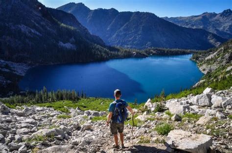 Hiking the Enchantments: Washington Trail Guide - Go Wander Wild