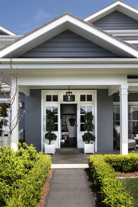 Stylist tips on building a Hamptons style home - Style Curator