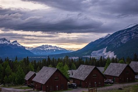 Banff Gate Mountain Resort - UPDATED 2024 Prices, Reviews & Photos