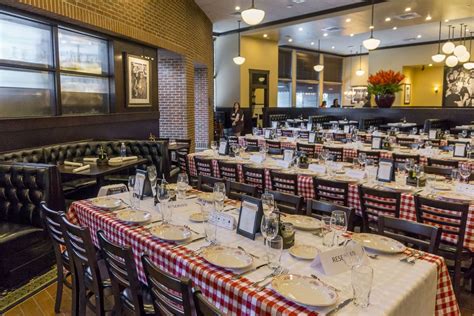 Maggiano’s Little Italy Now Open at Downtown Summerlin - Eater Vegas