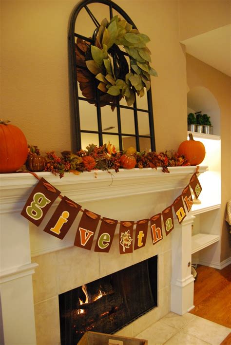 Momfessionals: Thanksgiving Decor