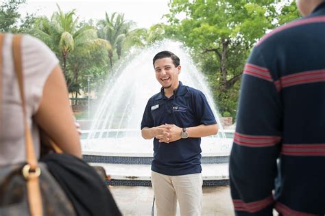 FIU Modesto Maidique Campus Tour - 2023 Parent and Family Weekend, FIU ...