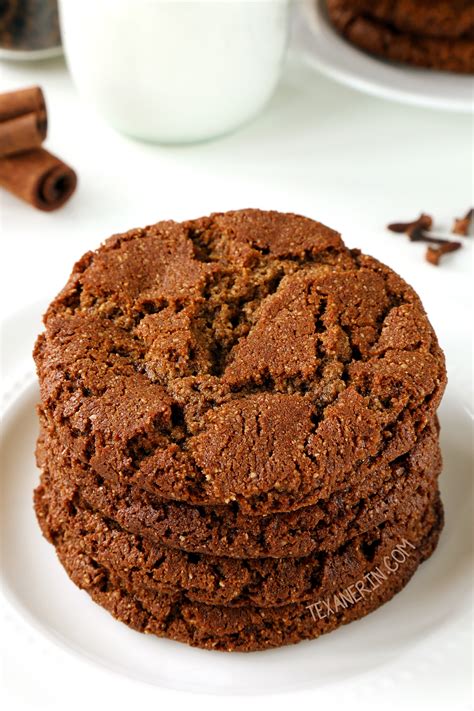 Paleo Gingerbread Cookies (vegan option) - Texanerin Baking