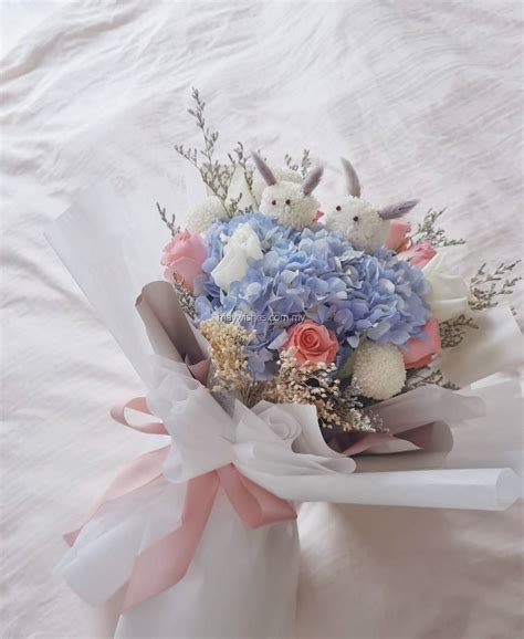 Hydrangea Bouquet 10