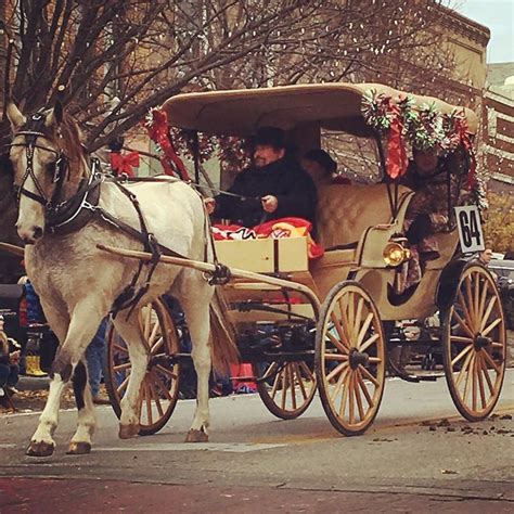 Old Fashioned Christmas Parade | Christmas parade, Old fashioned christmas, Old fashioned