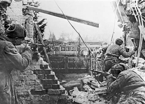 Siege of Budapest 1944 - WWII - Real History Online