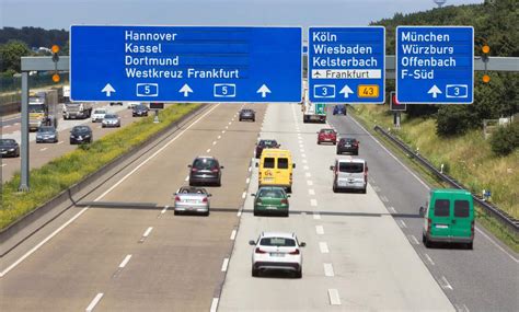 The German autobahn | Driving in Germany