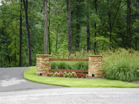 driveway landscaping ideas pictures | ... driveway-landscaping-photos ...