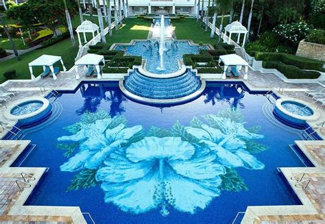 Hibiscus Pool at the Grand Wailea, Waldorf Astoria, Hawaii | Dream pools, Pool, Building a ...