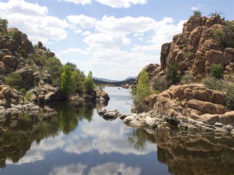 Prescott AZ Watson Lake Hiking Loop: Granite Dells, Coves & Waterfall