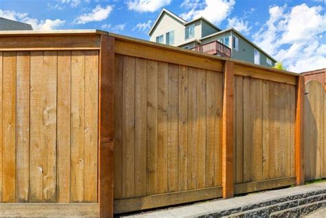 6 Foot Privacy Fence for Protection: Explore 6 Foot Vinyl Fence Styles