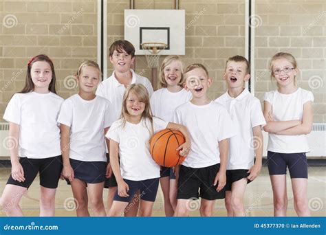 Pupils in Elementary School Basketball Team Stock Photo - Image of ...