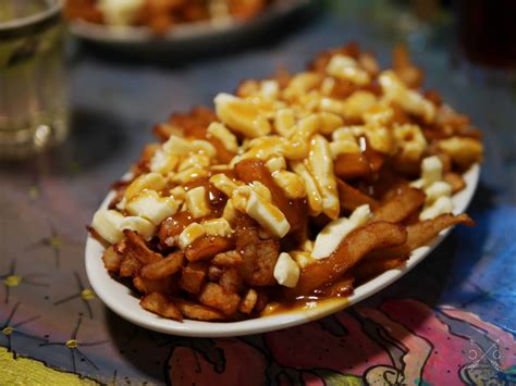 EATS // POUTINE AT LA BANQUISE | Cultural Chromatics