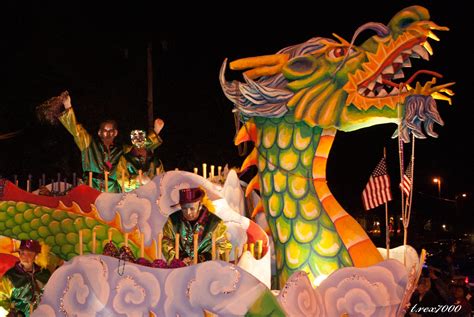 MARDI GRAS FLOAT | Chinese Dragon. Conde' Cavaliers. Mardi G… | Flickr