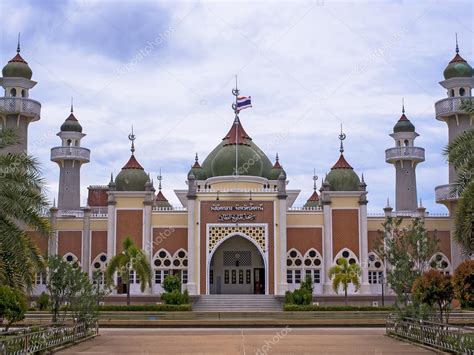 Pattani central mosque, Thailand. — Stock Photo © moointer #88050168