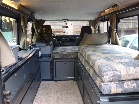 Defender camper interior - Rafiki on Tour - Discover the world | Defender camper, Camper ...