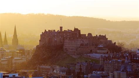 Arthur's Seat in Edinburgh, Scotland | Expedia