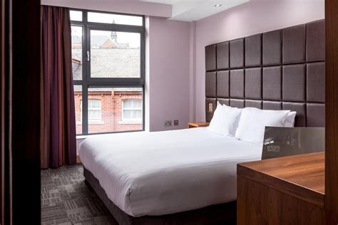 Leeds Corporate Apartments - City Centre Apartments, UK | Urban Stay