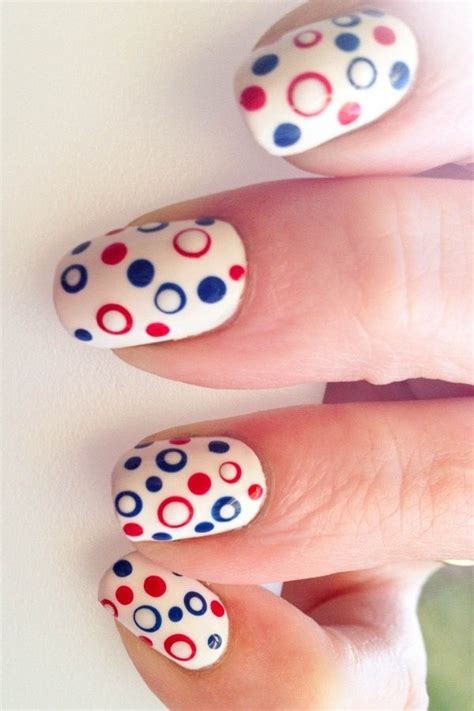 30+ Adorable Polka Dots Nail Designs | Art and Design