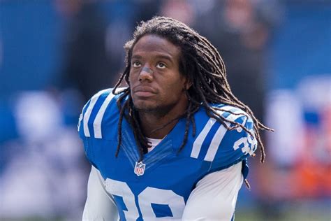 Missing ex-NFL player Sergio Brown arrested, faces murder charge in death of mother