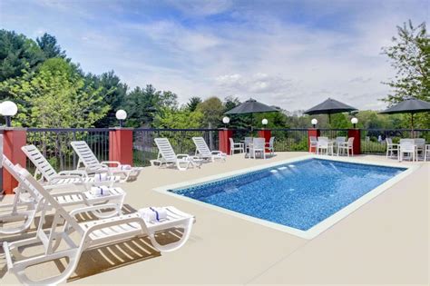 Clarion Inn Biltmore Village in Asheville (NC) - Room Deals, Photos ...