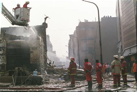 Incendio Mesa Redonda 2001 El Comercio