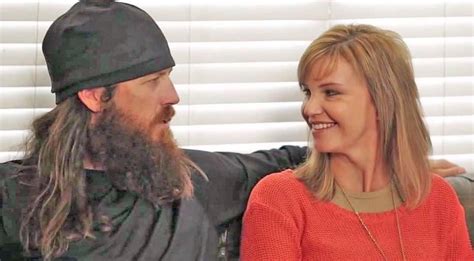 Jase And Missy Robertson Sing 'Baby, It's Cold Outside' Duet On 'Duck Dynasty' Christmas Album