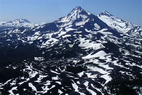 Cascade Volcanoes | View looking south from McKenzie Pass. S… | Flickr