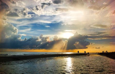 Where To Watch The Sunset on Sanibel Island?