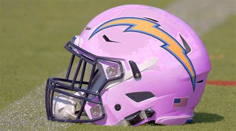 Pin by Donovan Johnson on Chargers | Football helmets, Helmet, Chargers