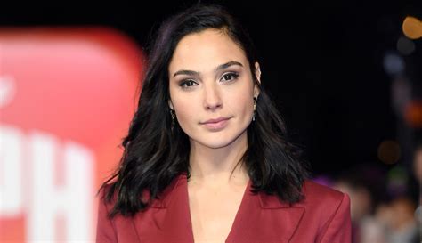 Gal Gadot responds to Cleopatra 'whitewashing' criticism