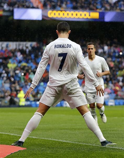 Cristiano Ronaldo of Real Madrid celebrates after scoring the opening... | Ronaldo real ...