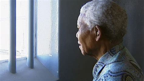 Nelson Mandela: The 27 prison years - BBC News