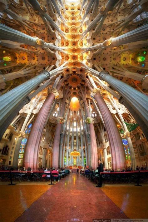 PLANET DESIGN WEEKLY | Gaudi barcelona, Gaudi, Gaudi architecture