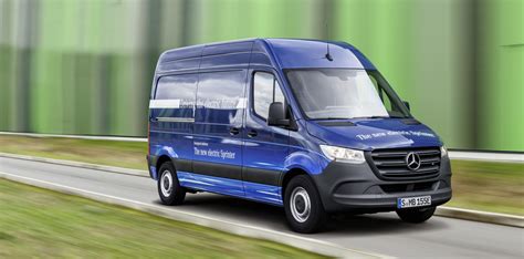 Mercedes-Benz unveils new eSprinter all-electric van with specs: 150 km of range and 1000 kg ...