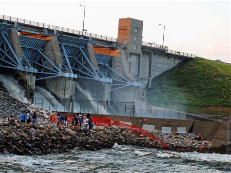 Spillway at the Red Rock Dam Near Pella, IA | To alleviate f… | Flickr