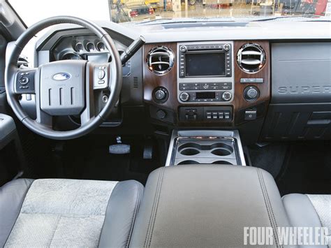 FORD 250 - ford-250_interior_5.jpg