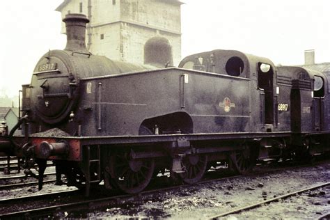 GNR/LNER. Gresley "J50" class 0-6-0T No. 68917. | by Ron Bowyer British Rail, Gnr, Steam Engine ...