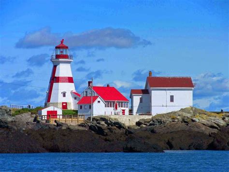 Bay of Fundy Blog: September 2010 | Lighthouses usa, Nova scotia lighthouses, Canada road trip