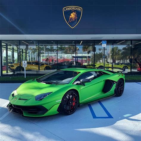 Lamborghini Aventador SVJ | Green lamborghini, Lamborghini aventador ...