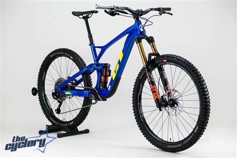 GT Force Carbon Pro 27.5" (650b) All Mountain Bike 2020 | The Cyclery