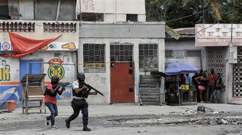 Sans aide internationale, les Haïtiens s'en prennent eux-mêmes aux ...