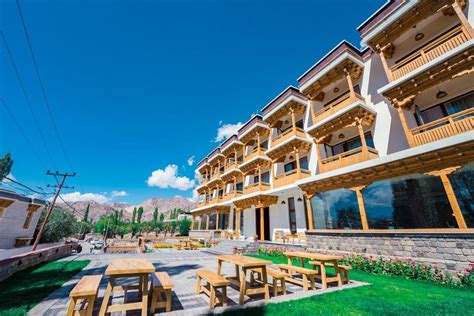 Hotels near Leh Main Market - Discover Leh Ladakh