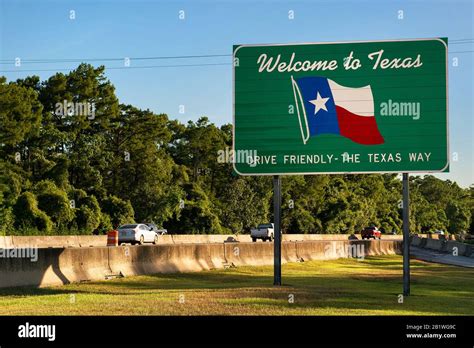 Welcome to Texas sign Stock Photo - Alamy