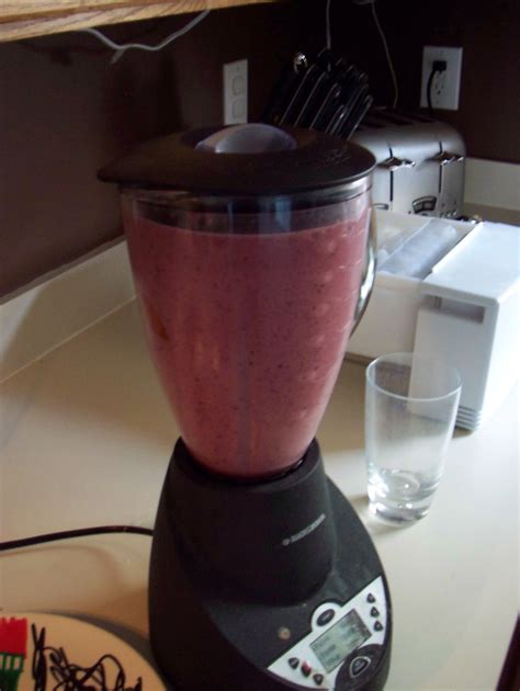 Gummy Bear Smoothie : 5 Steps - Instructables