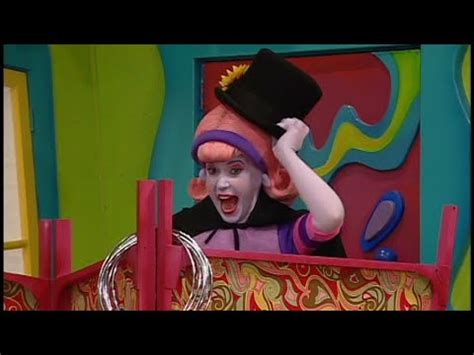 The Doodlebops - Abracadeedee - YouTube