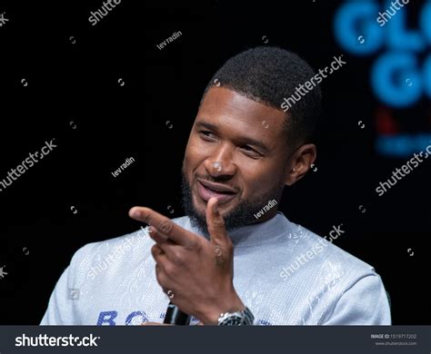 3,242 Usher Stock Photos, Images & Photography | Shutterstock