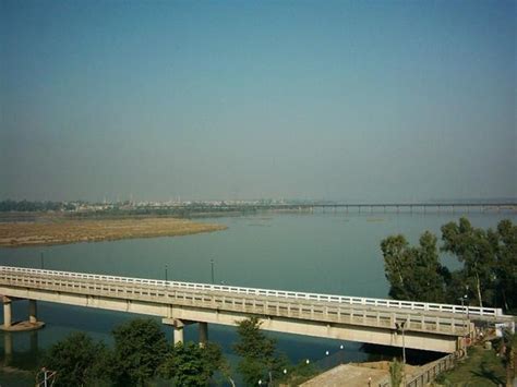 Historical Places in Pakistan: Punjab - The Land Of Five Rivers