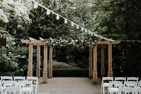 24 Beautiful Garden Wedding Venues