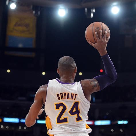 Kobe Bryant's Unselfishness Key to LA Lakers' Playoff Push | Bleacher ...